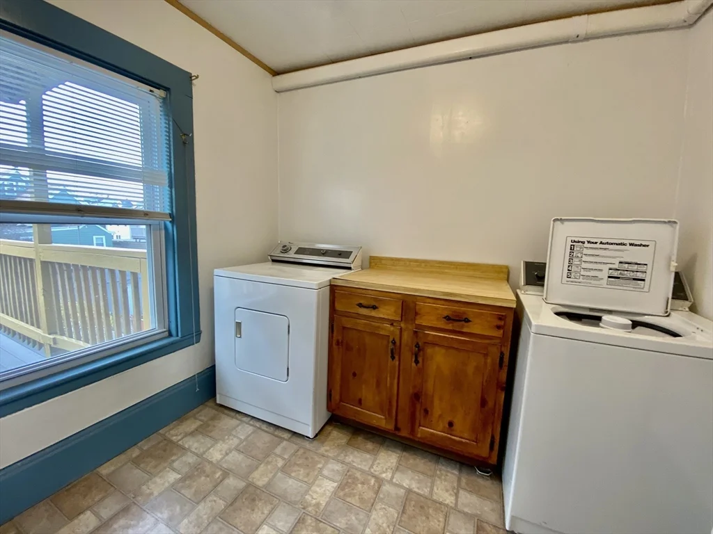 20 Webster Ave, East Somerville
