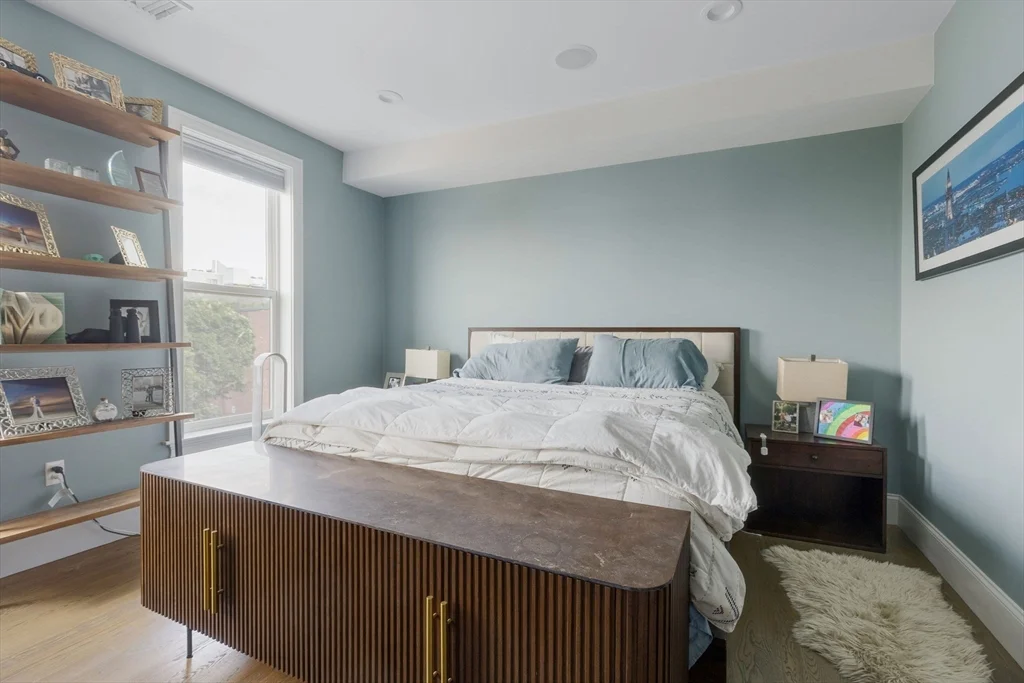 111 B St, South Boston