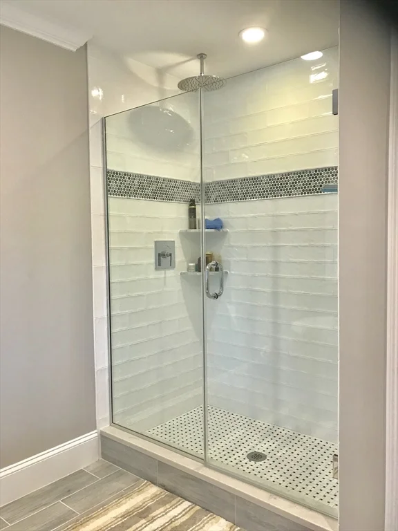 301 Linden St, Wellesley