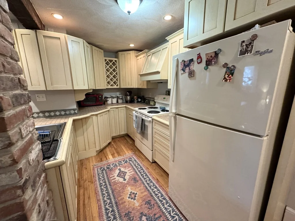 39 Highland Ave, Arlington