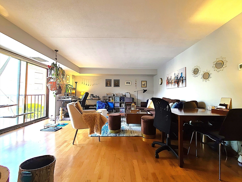 1243 Beacon St, Coolidge Corner