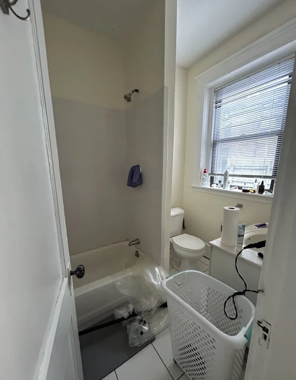39 Hemenway St, Boston
