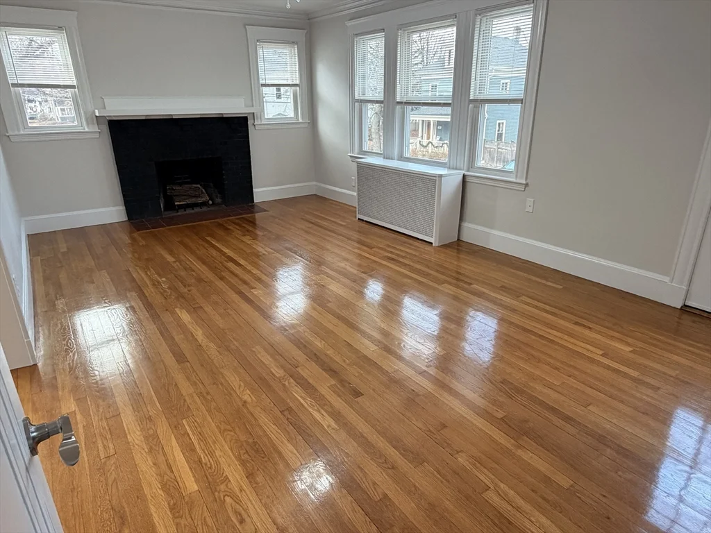 252 Auburndale Ave, Auburndale