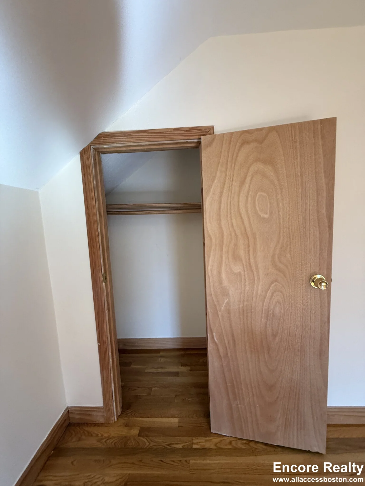 24 Gardner St, Newton Corner