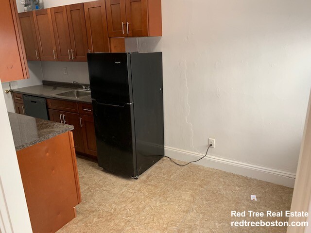 1163 Boylston St, Fenway