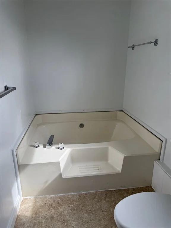 12 Hayes St, Salisbury