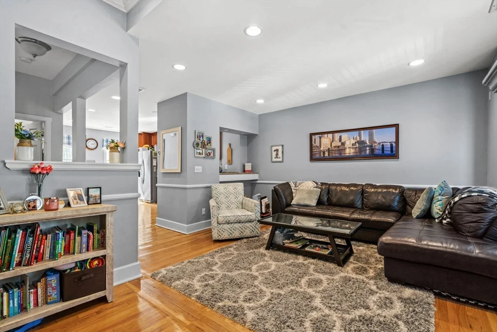171 H St, South Boston