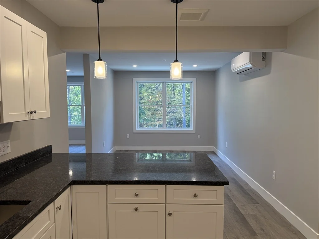 251 Sladen St, Dracut