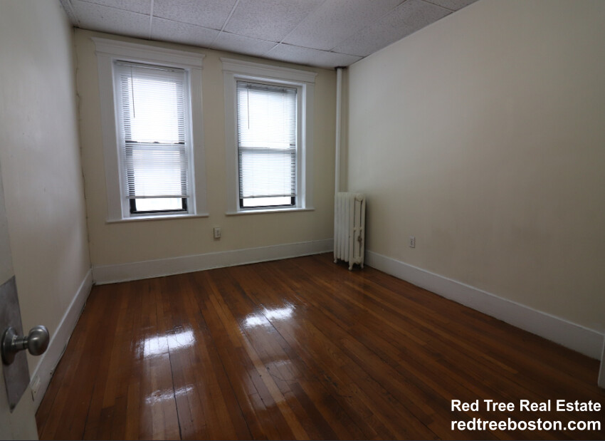 409 Huntington Ave, Fenway