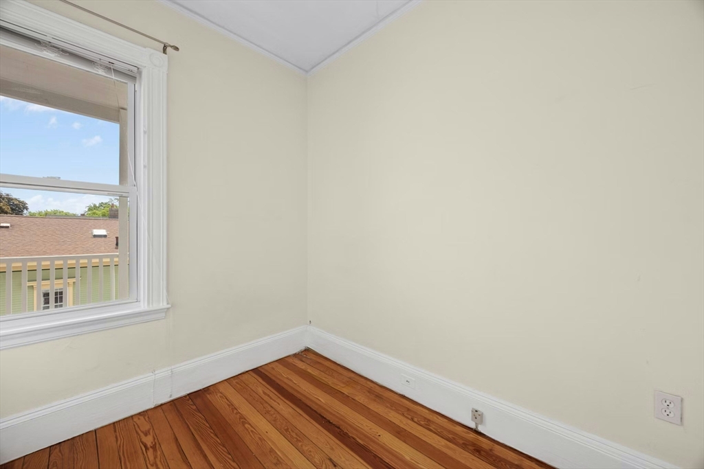 28 Stanton Rd, Brookline