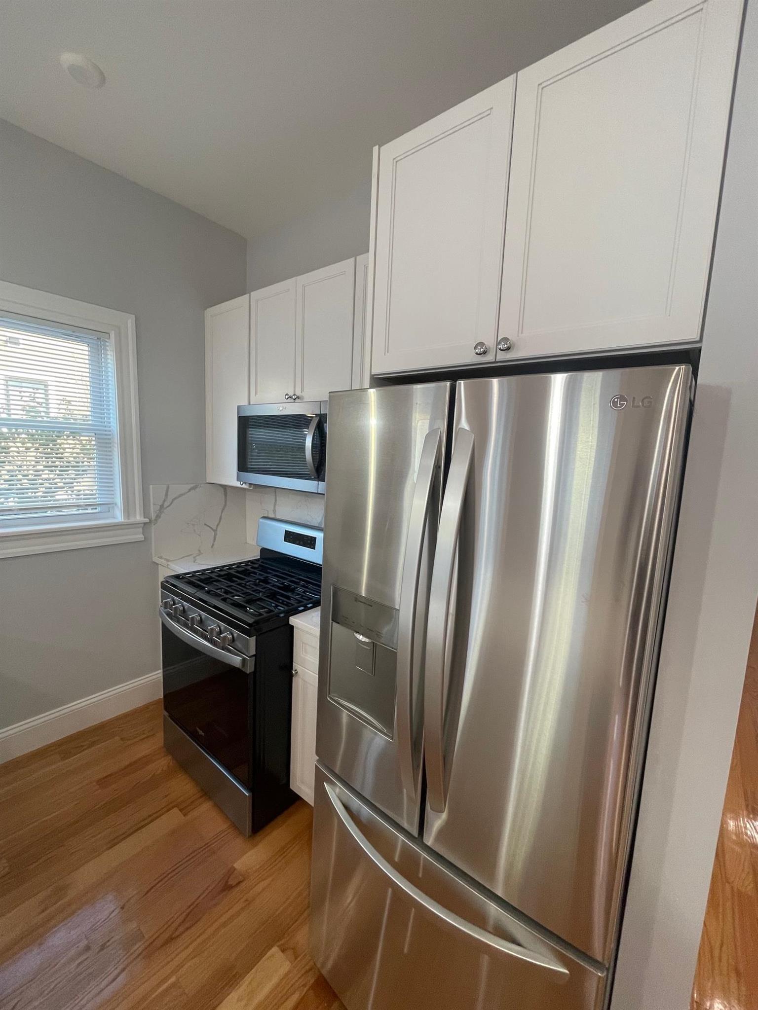 29 Alpine St, Powder House Square