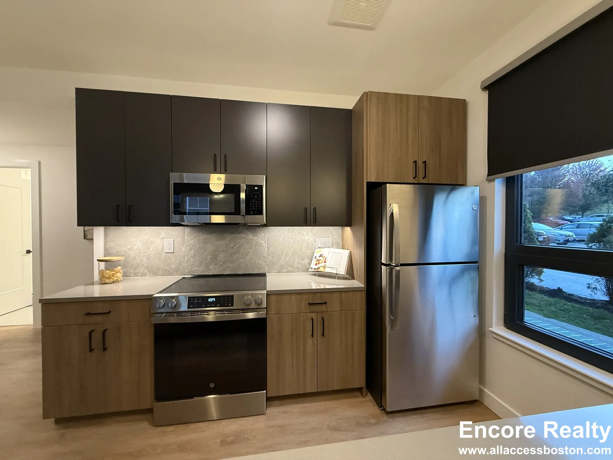 199 Gardner St, West Roxbury