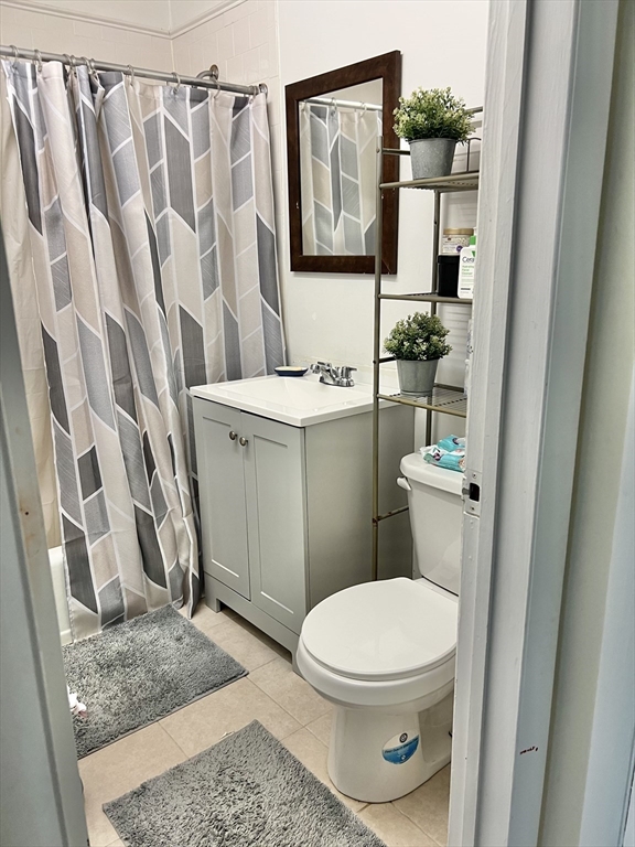 2 Shrewsbury Green Dr, Shrewsbury