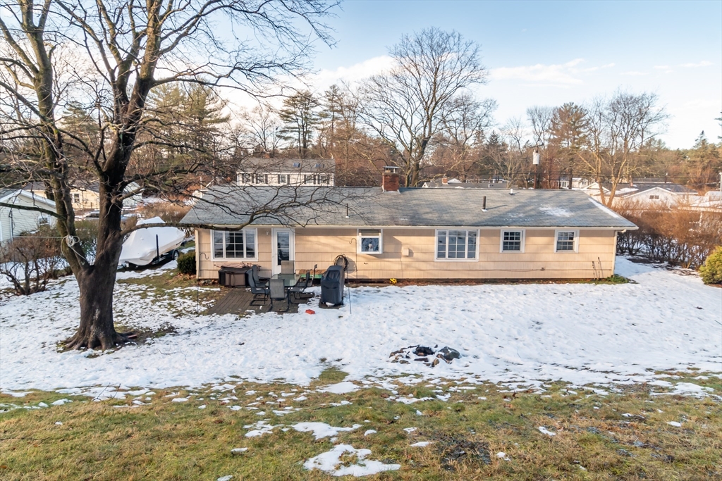 17 Francine Rd, Saxonville