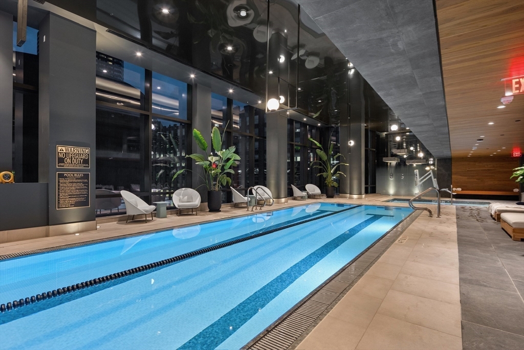 40 Trinity Pl, Back Bay