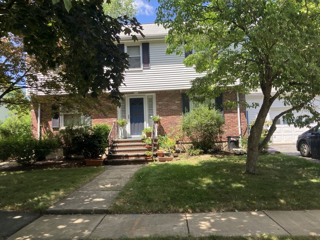 28 Coolidge Rd, Belmont