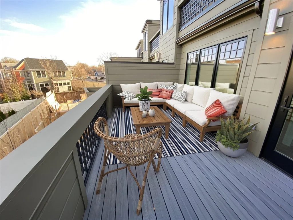 306 Putnam Ave, Cambridgeport