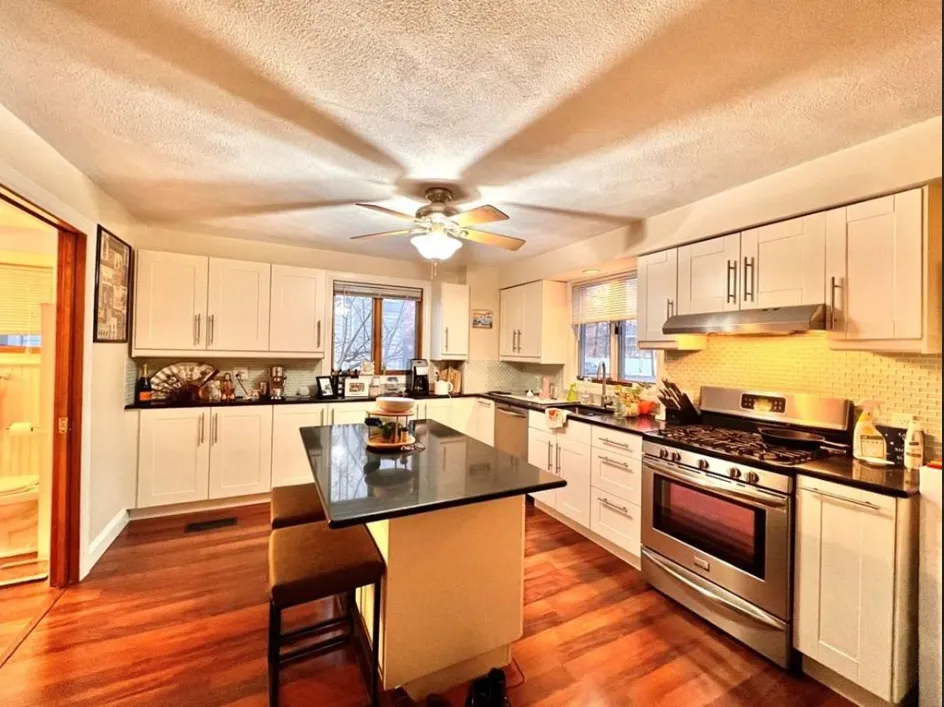 61 Homer Ave, West Cambridge