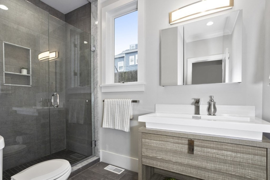 10 Grant St, Somerville