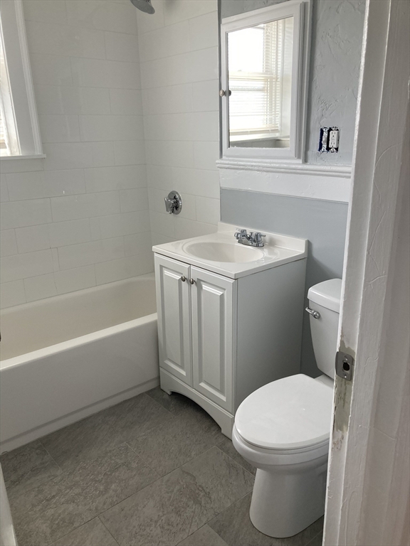 9 Park Vale Ave, Brighton