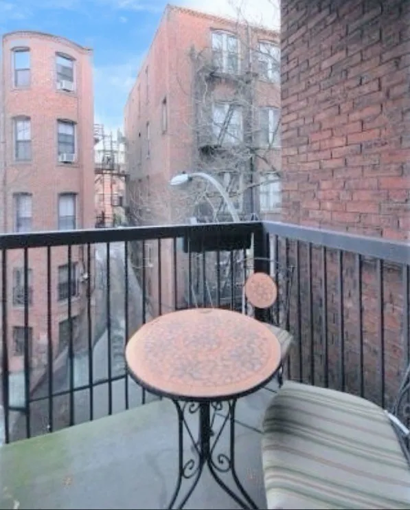 424 Massachusetts Ave, South End