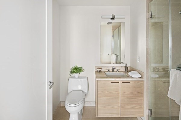 1 Franklin St, Downtown