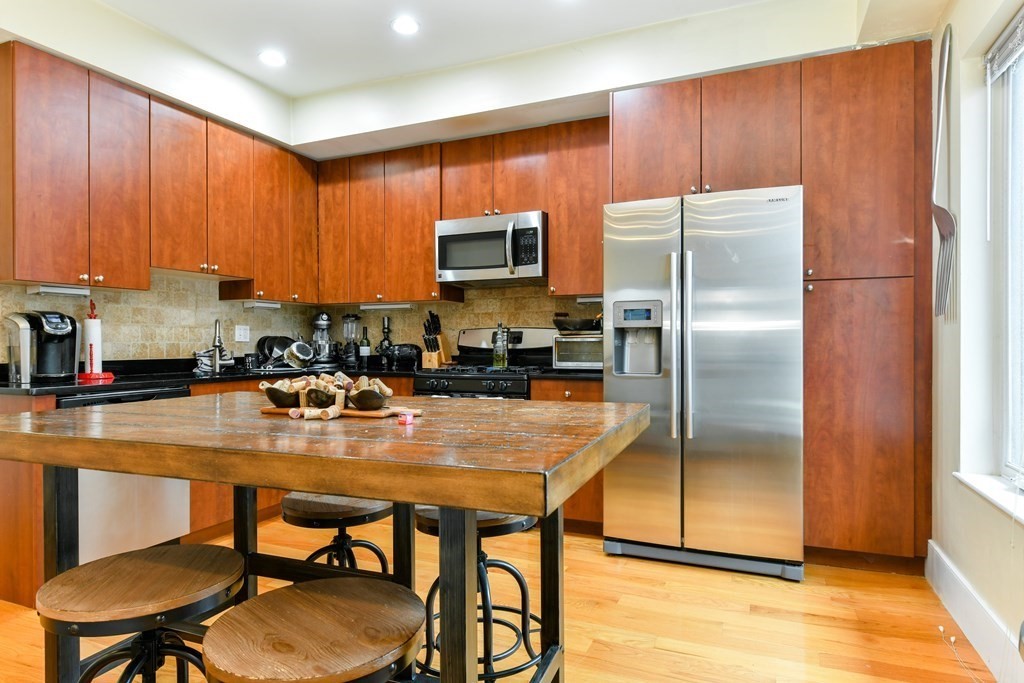 200 Silver St, South Boston