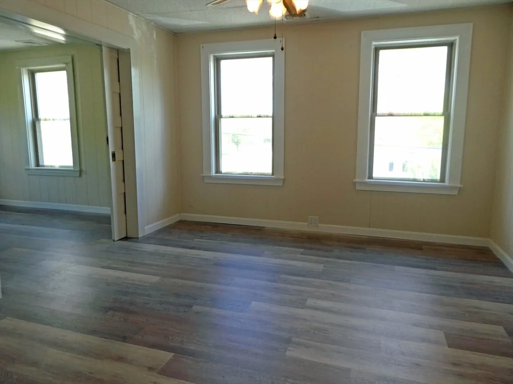 14 Elm St, Middleboro