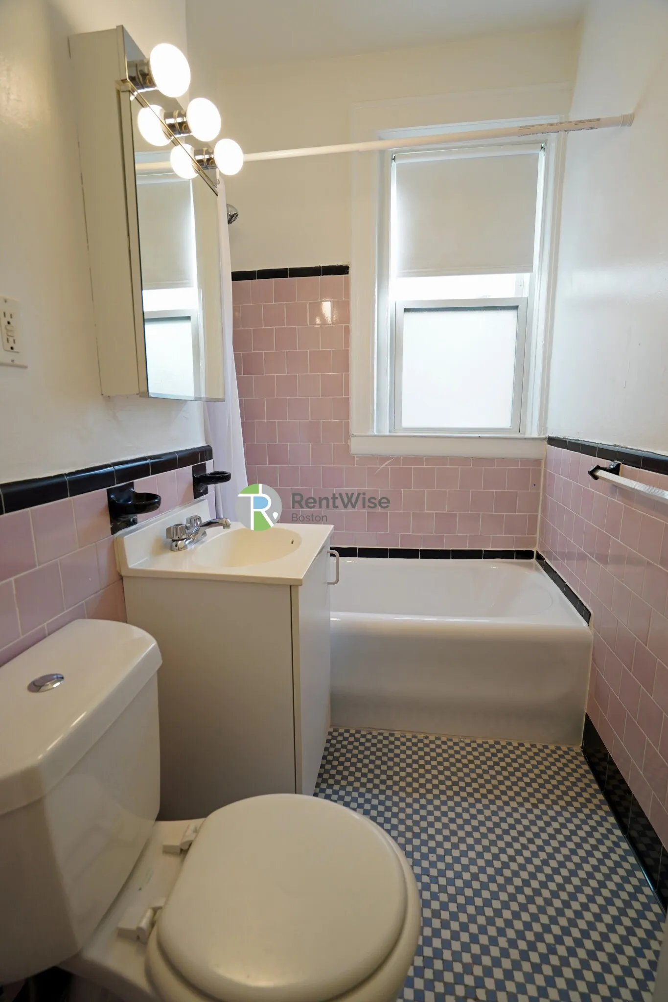 100 Kilsyth Rd, Brighton