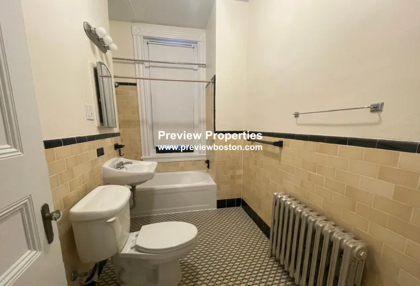 504 Beacon St, Back Bay