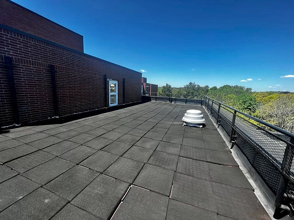 545 Centre St, Jamaica Plain