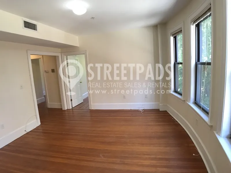 881 Massachusetts Ave, Central Square