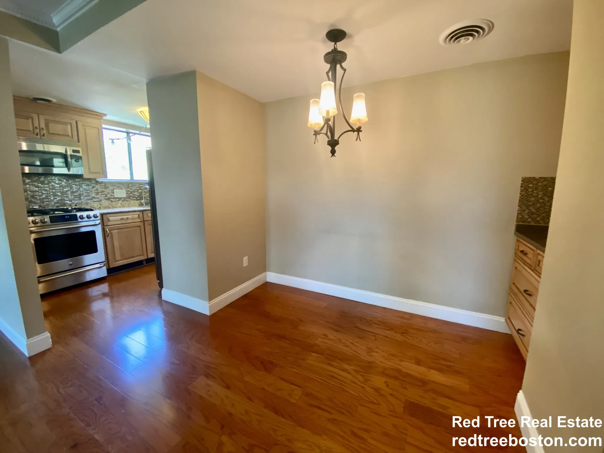20 Stearns Rd, Coolidge Corner