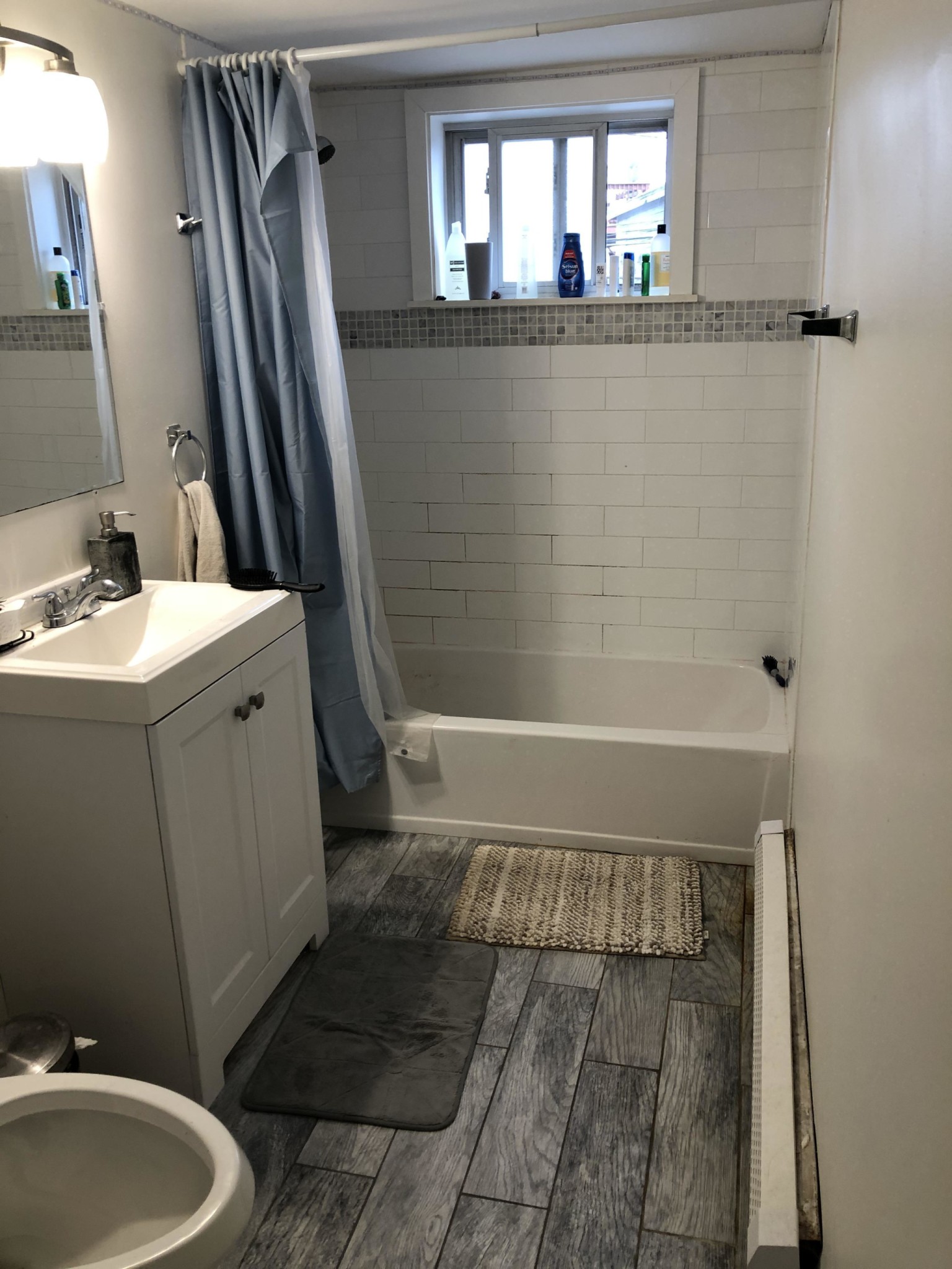 2 bed, 1 bath apartment for rent at 67 Chiswick Rd, Unit 1., Brighton — photo 4 of 4