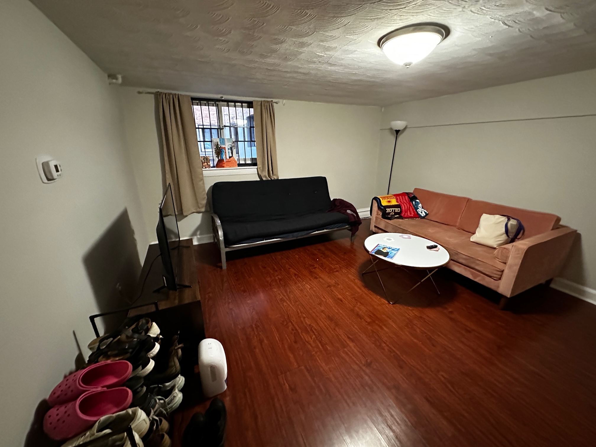 2 bed, 1 bath apartment for rent at 67 Chiswick Rd Unit 2,., Brighton — photo 2 of 4
