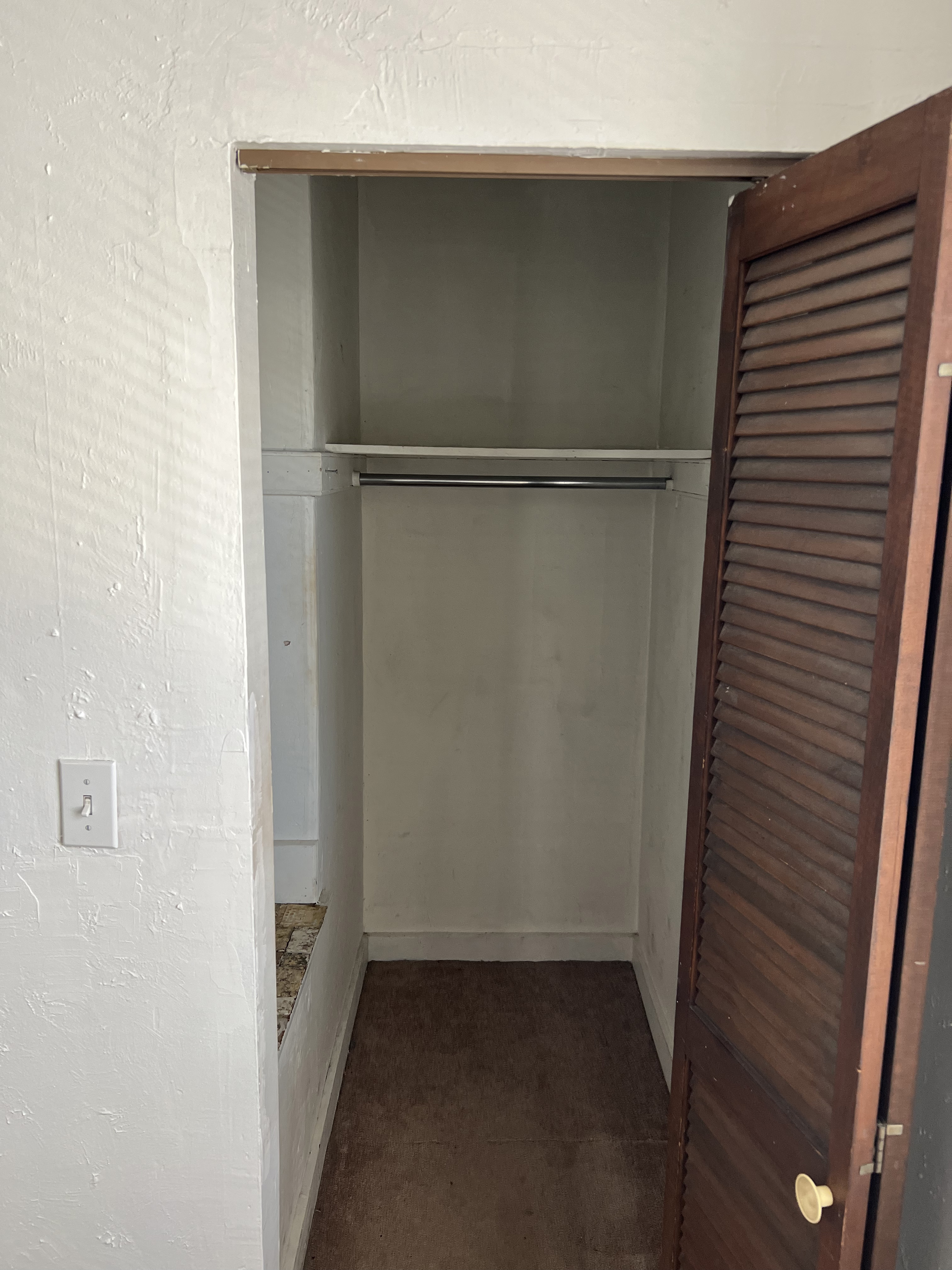 2 bed, 1 bath apartment for rent at 67 Parker St Unit 3, Watertown — photo 4 of 17