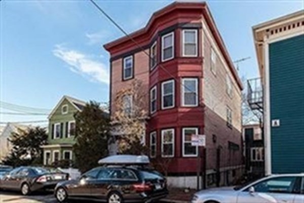 3 bed, 2.5 bath apartment for rent at 475 Concord Ave Unit 475, Cambridgeport — photo 1 of 6