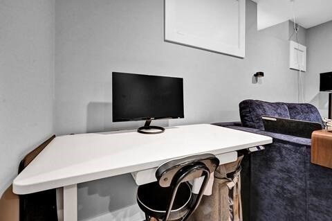 39 Gates, South Boston