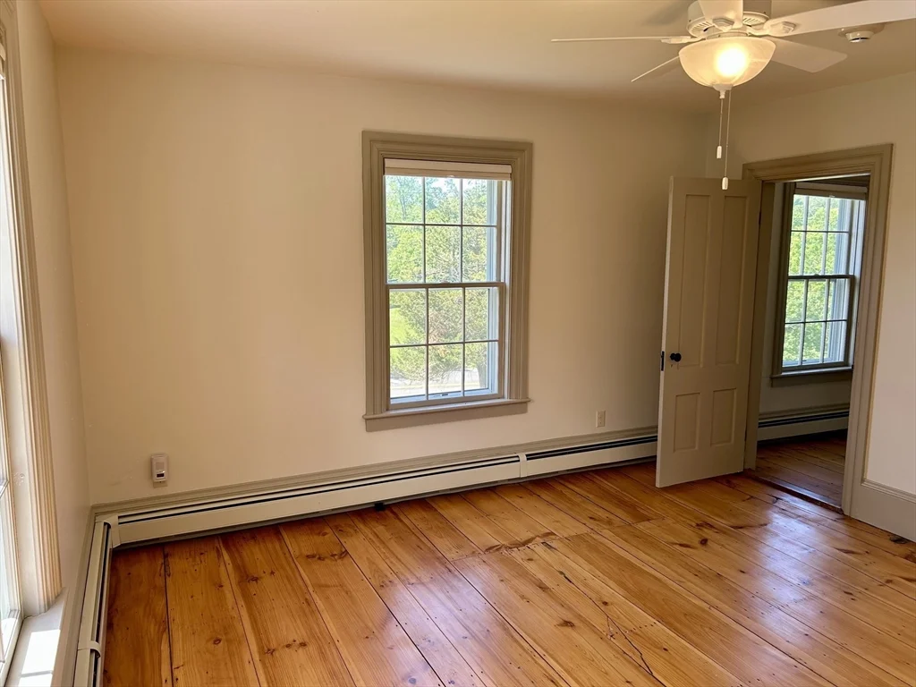 831 Lexington Rd, Concord