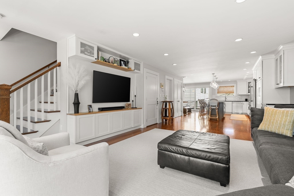 530 E 3rd St, South Boston