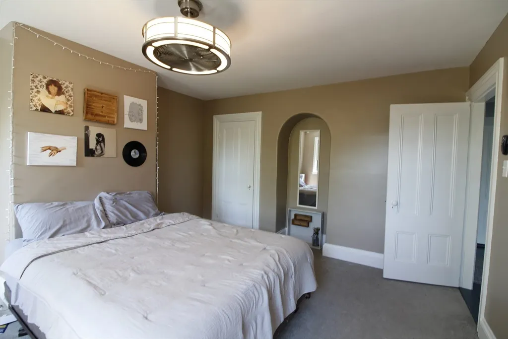 196 Dorchester St, South Boston