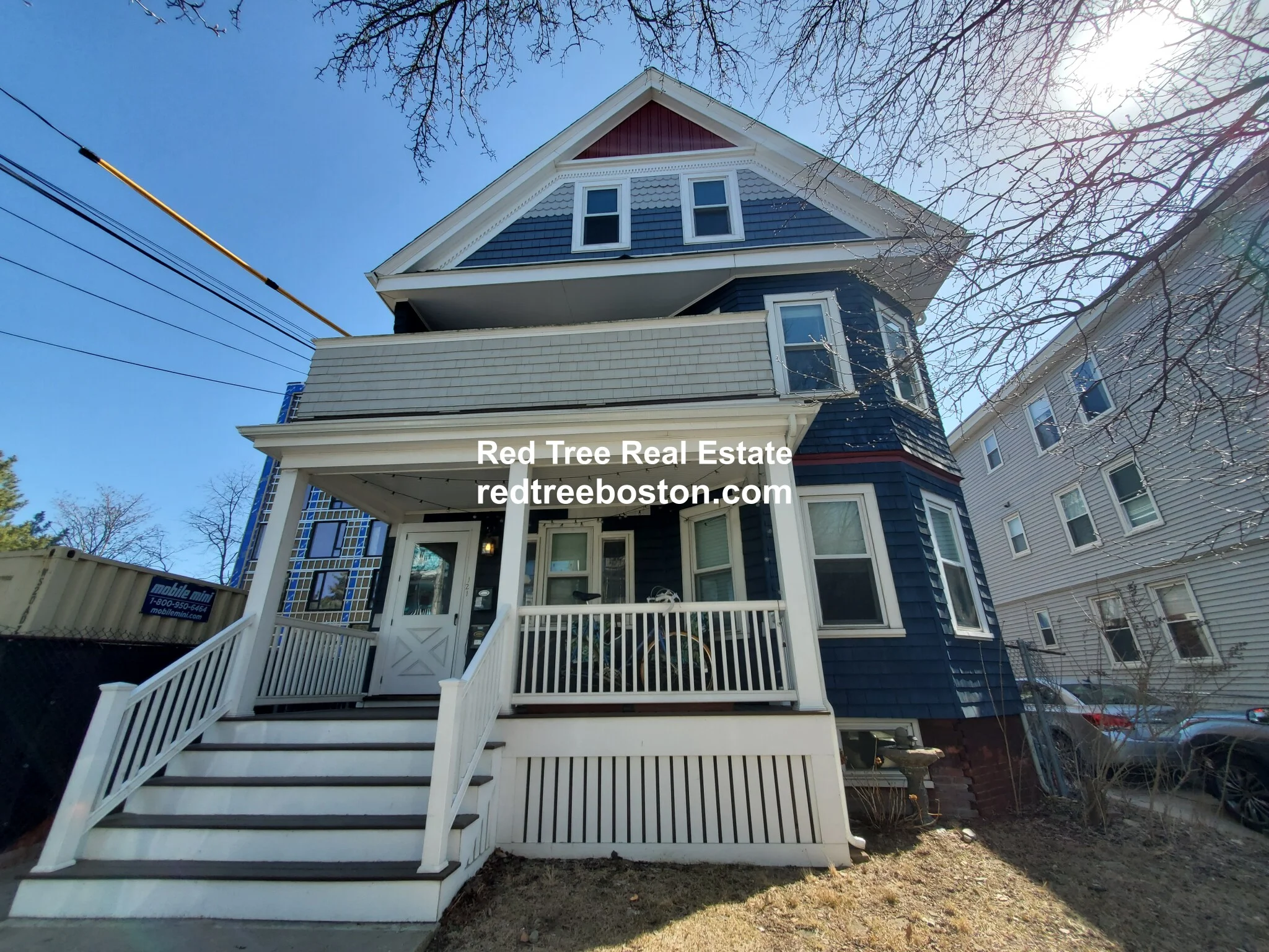 121 Lowell St, Powder House Square