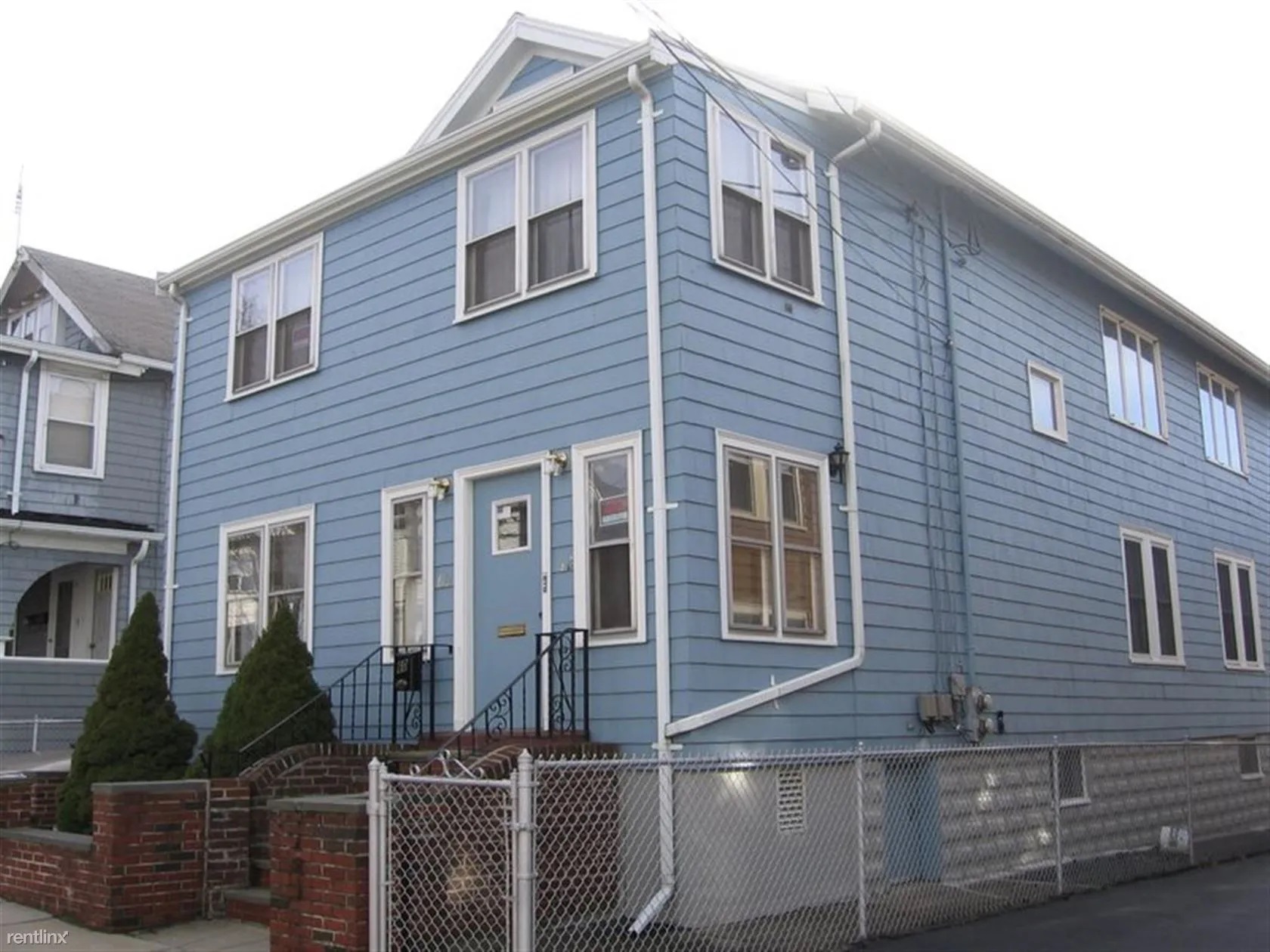 62 Woods Ave, West Somerville