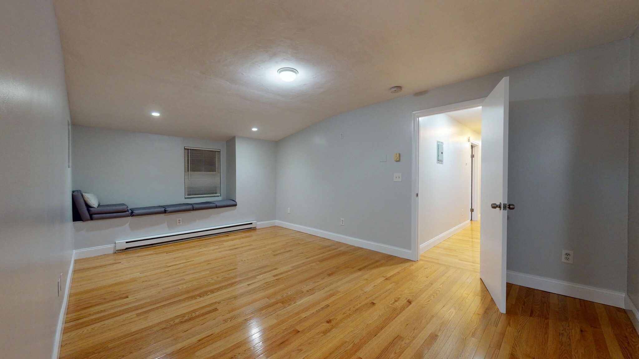 5 Stafford St, Roxbury