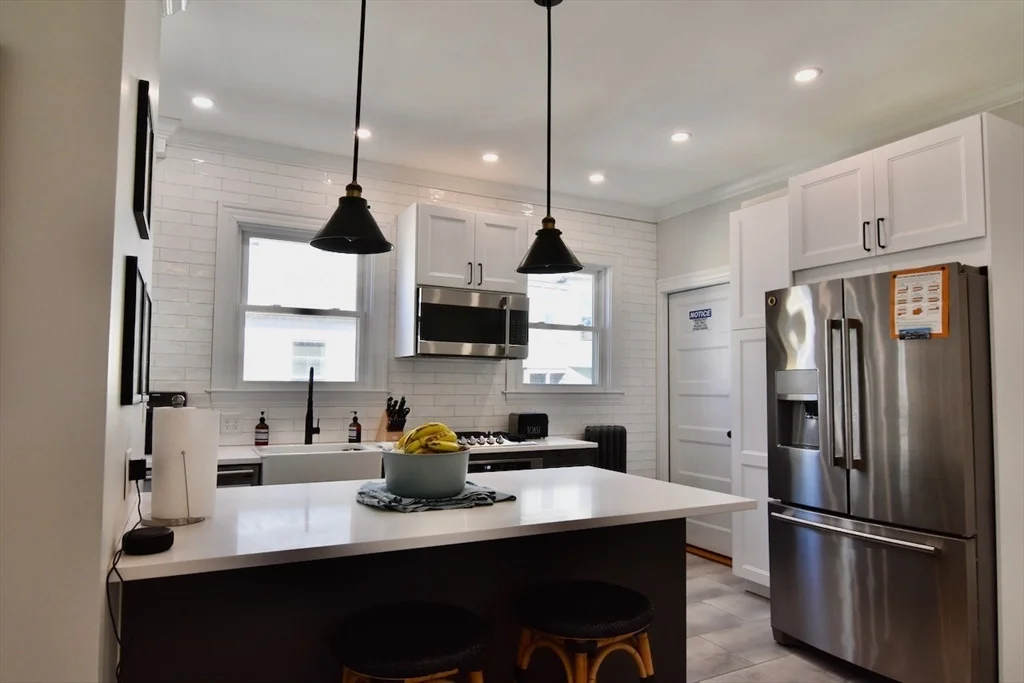 14 Castle Rock St, Dorchester