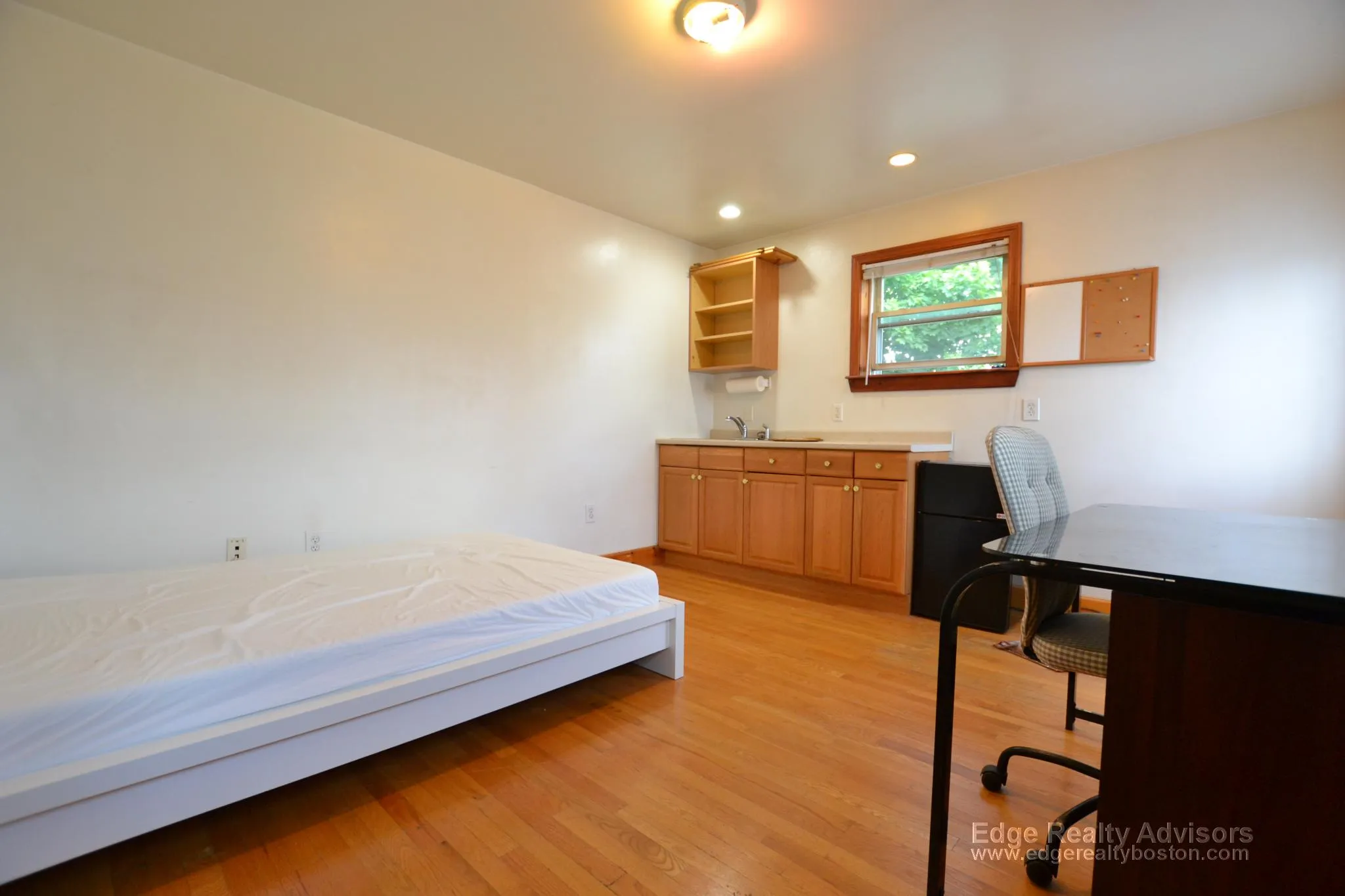 46 Gardner St, Allston