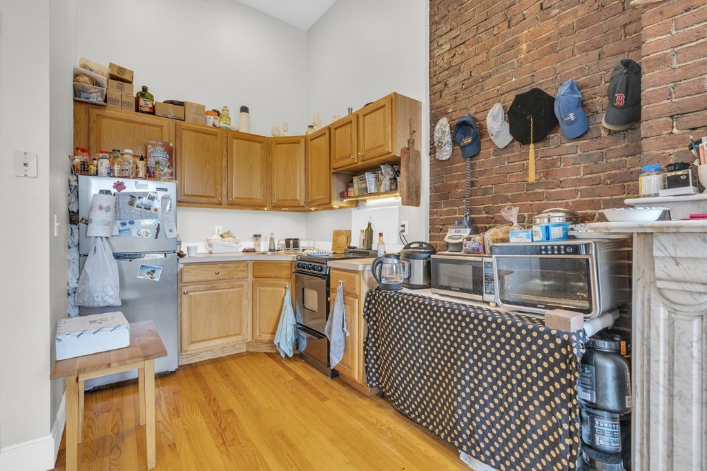 1 bed, 1 bath apartment for rent at 672 Tremont St Unit 2, South End — photo 3 of 9