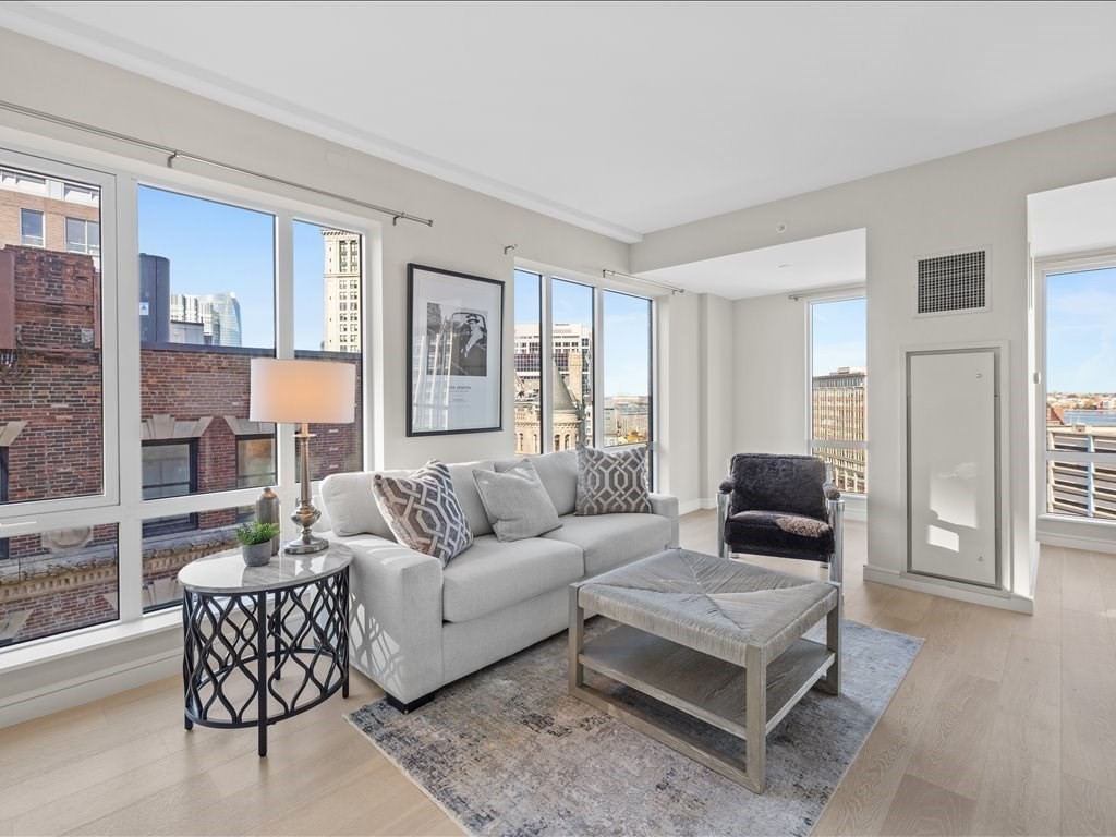 110 Broad St, Waterfront