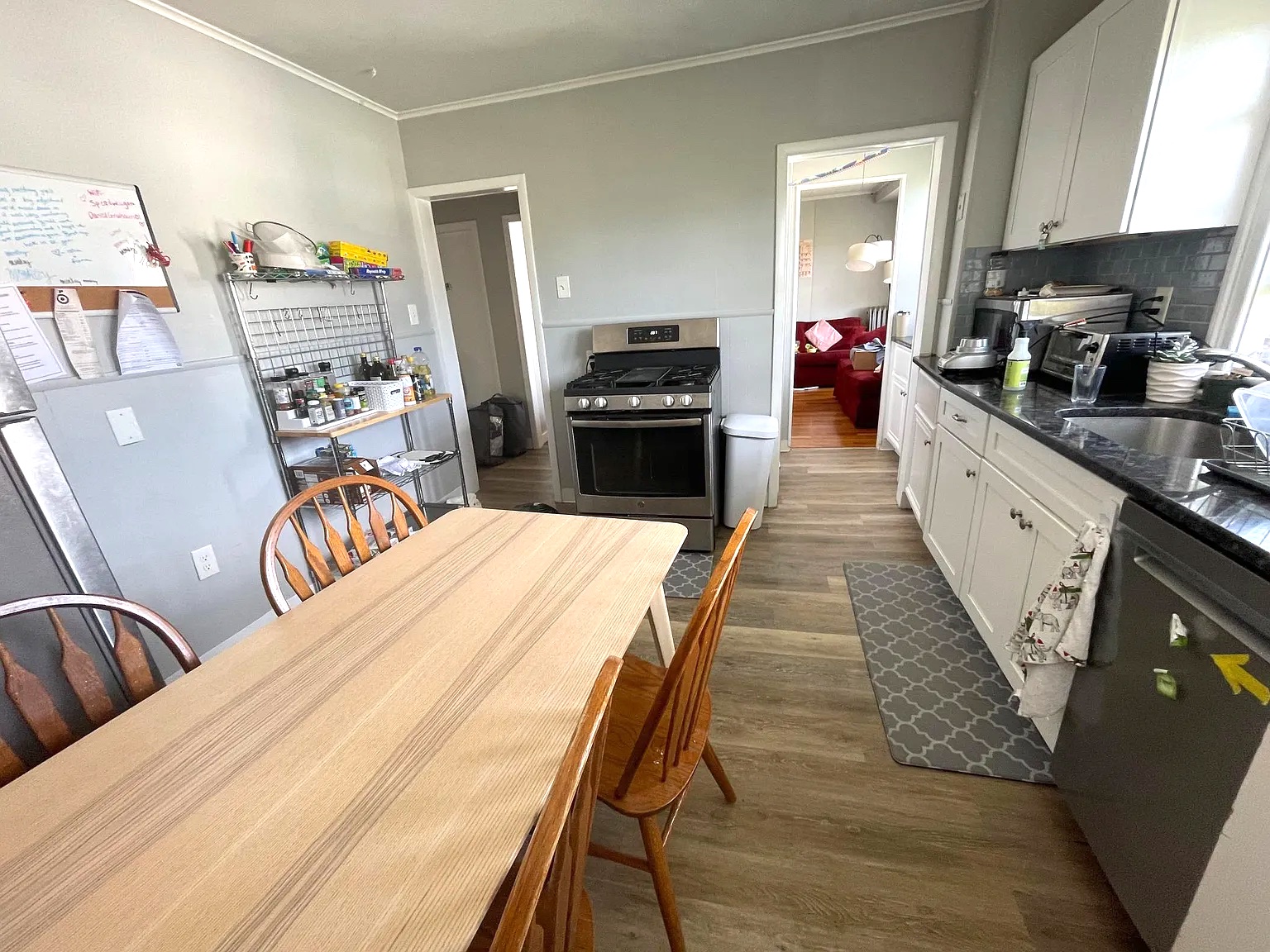 60 Buzzell Ln, South Medford