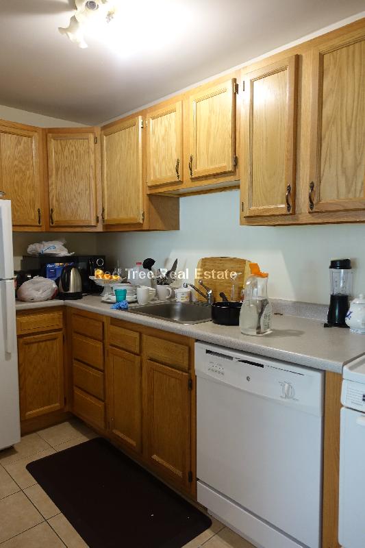 34 Gardner St, Allston